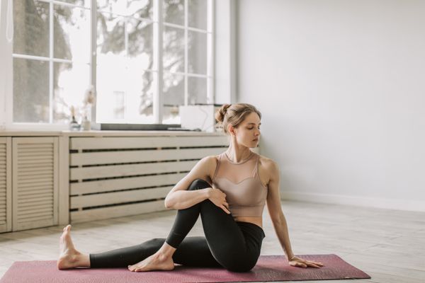 girl back pain Regenerative Medicine & Orthopedics Miami